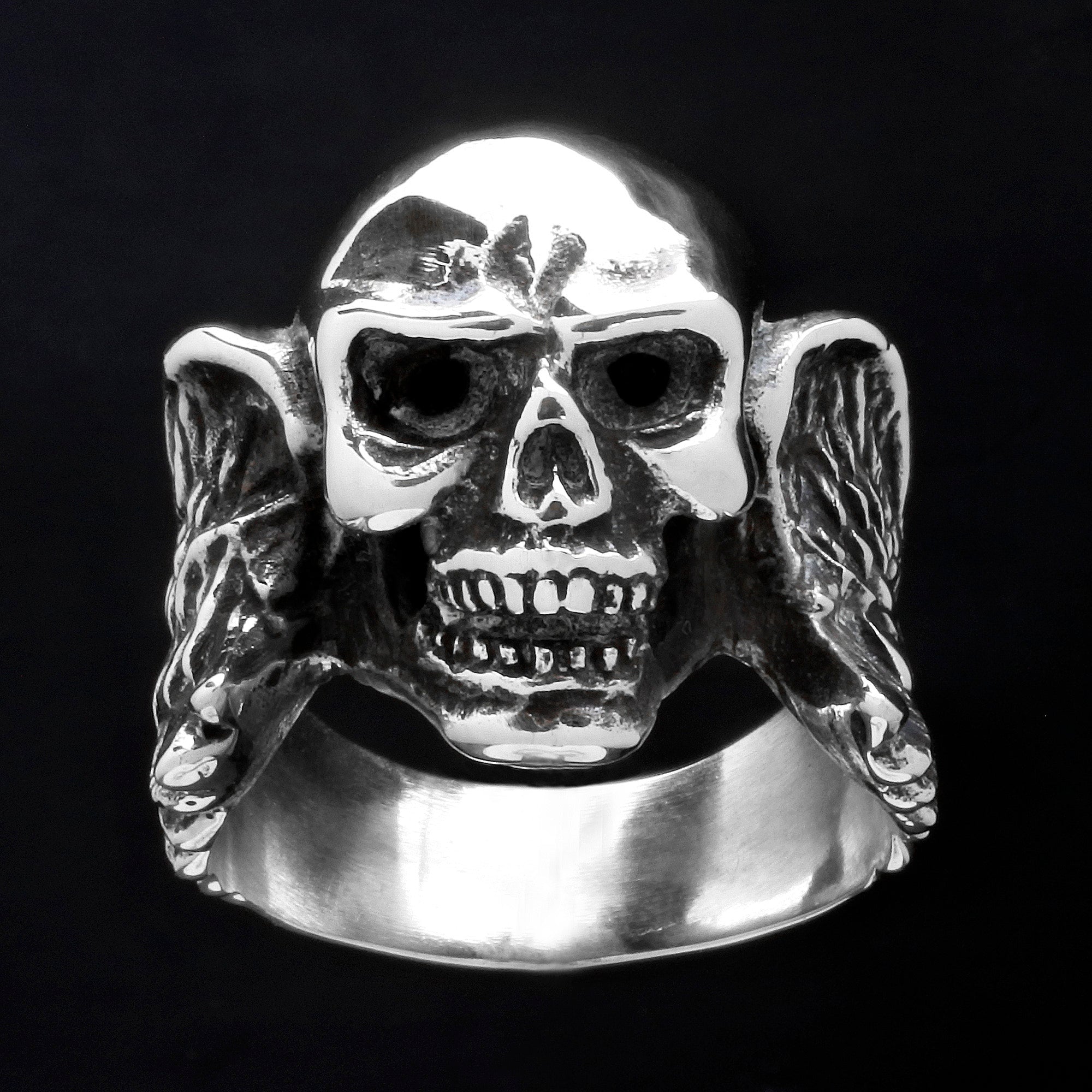 Male Stainless Steel Gothic Bikers Skull Finger Ring at best price in  Vadodara